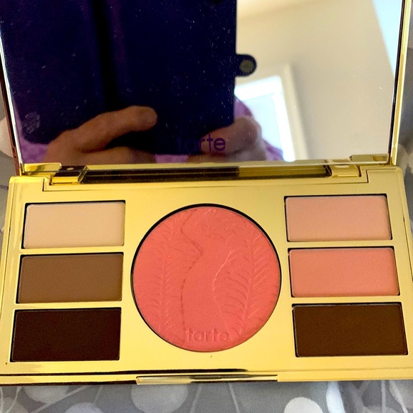 tarte Other - Poppy Picnic Tarte brand new
